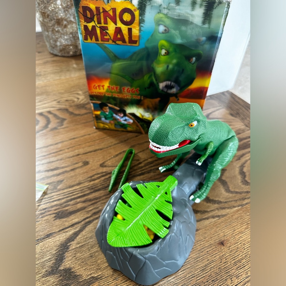 Dino Meal Game